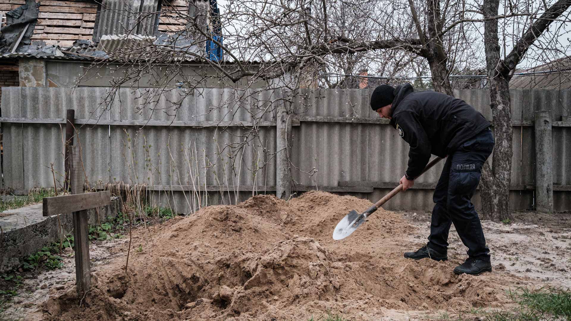 Image for the title: Three dead in new shelling of Kharkiv