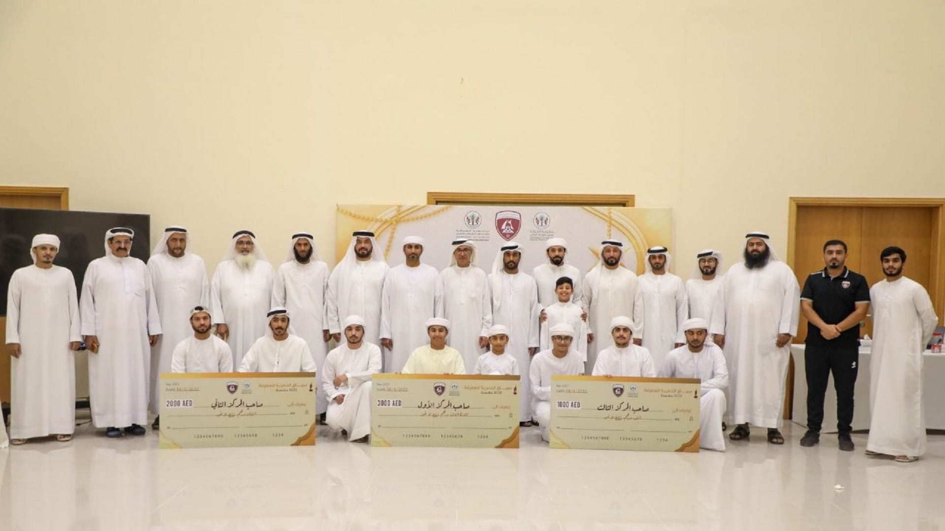 صورة بعنوان: نادي الحمرية ينظم مسابقة ثقافية تحت شعار "سباق الحمرية للمعرفة" 