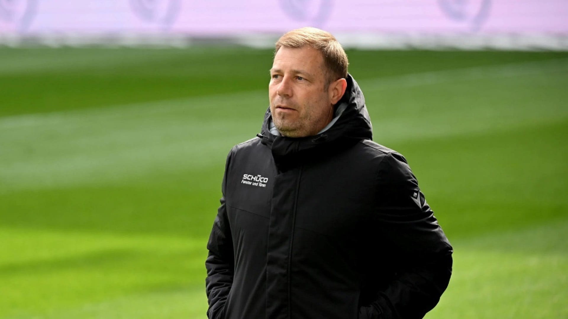 صورة بعنوان: نادي بيلفيلد الألماني يقيل مدربه فرانك كرامر  