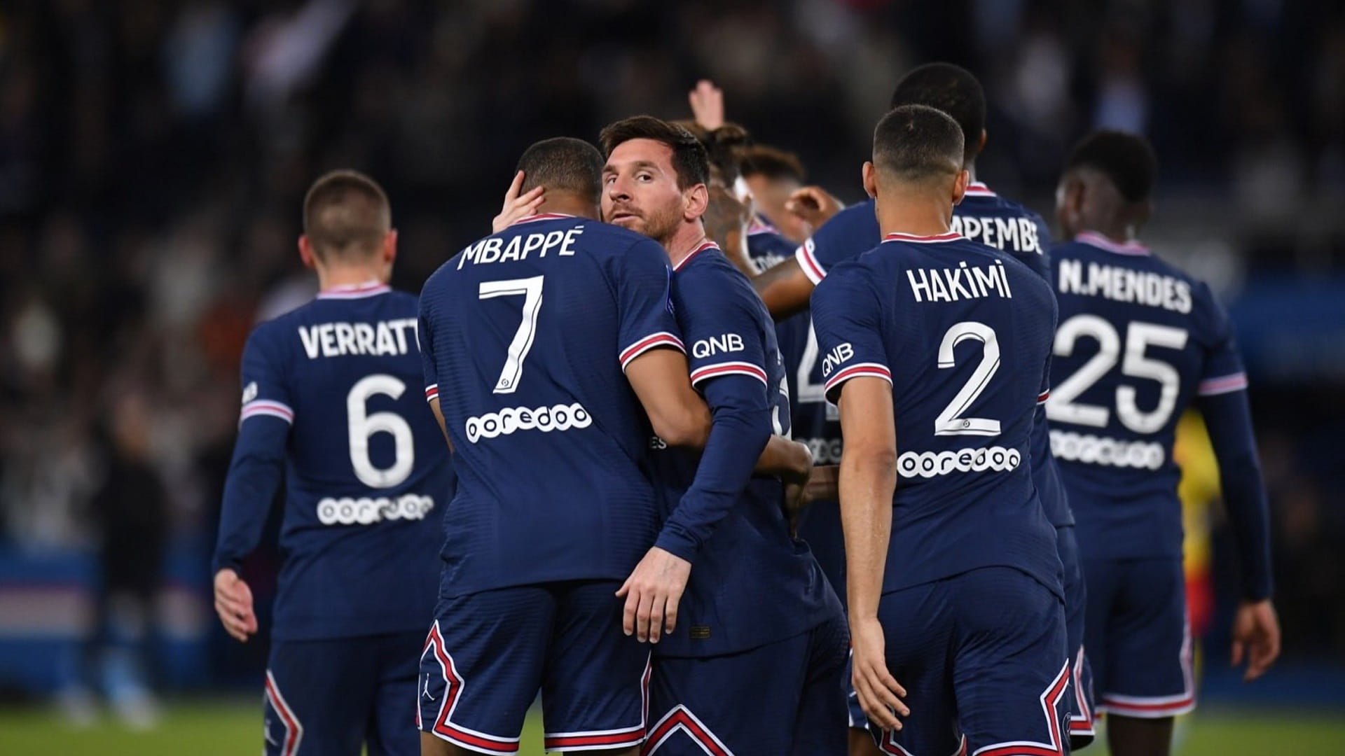 صورة بعنوان: باريس سان جيرمان يتوج بلقب الدوري الفرنسي للمرة العاشرة في تاريخه 