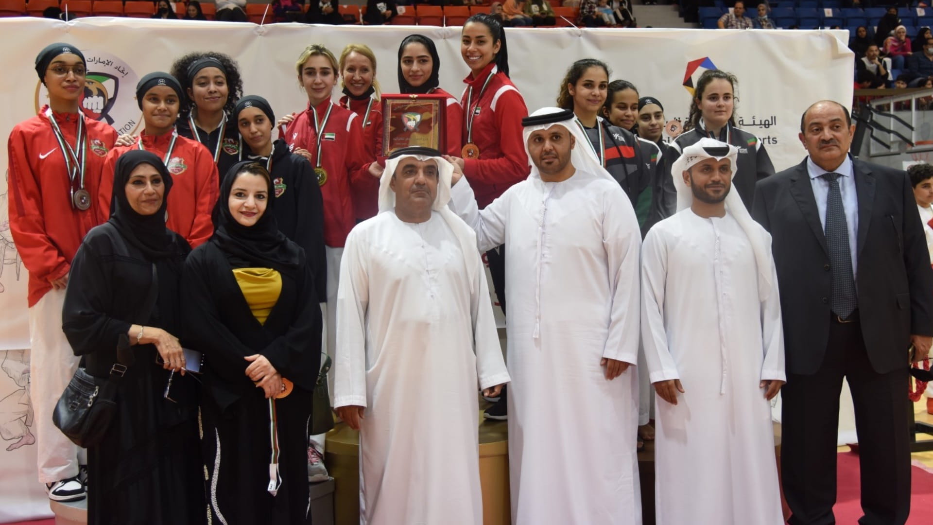 صورة بعنوان: نادي الشارقة الرياضي للمرأة يتوّج بطلاً لدوري الكوميتيه للسيدات 