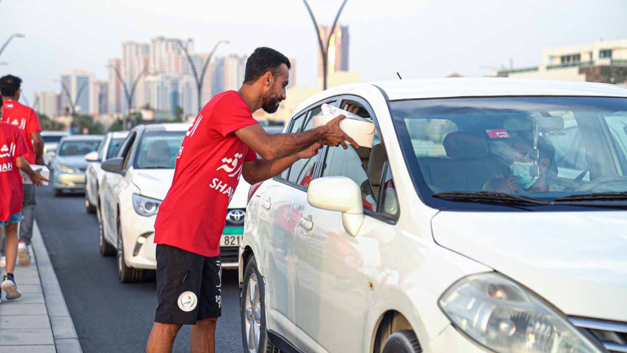 Image for the title: Sharjah International Marine Sports Club distributes Iftar meals 