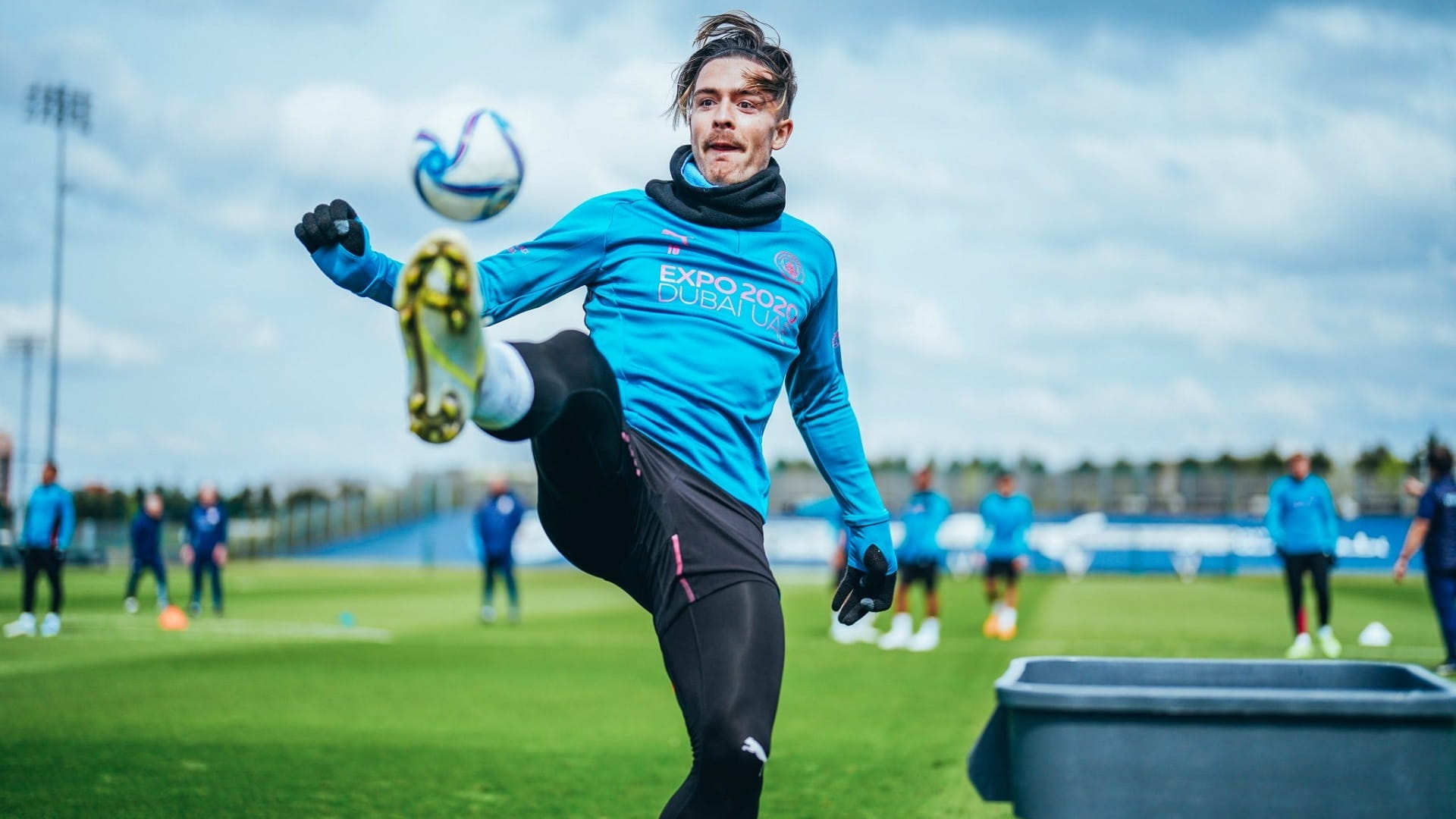 صورة بعنوان: مانشستر سيتي يتحدى عناد ريال مدريد في دوري أبطال أوروبا  