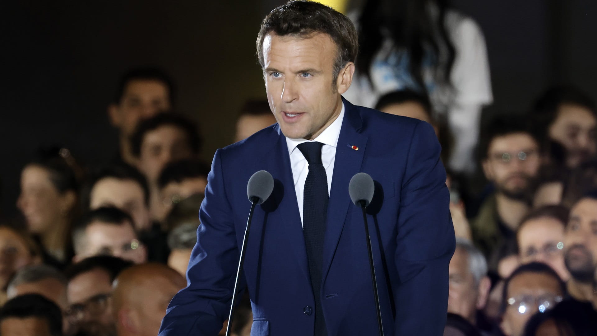 Image for the title: Biden to speak with Macron after first try doesn't get through 