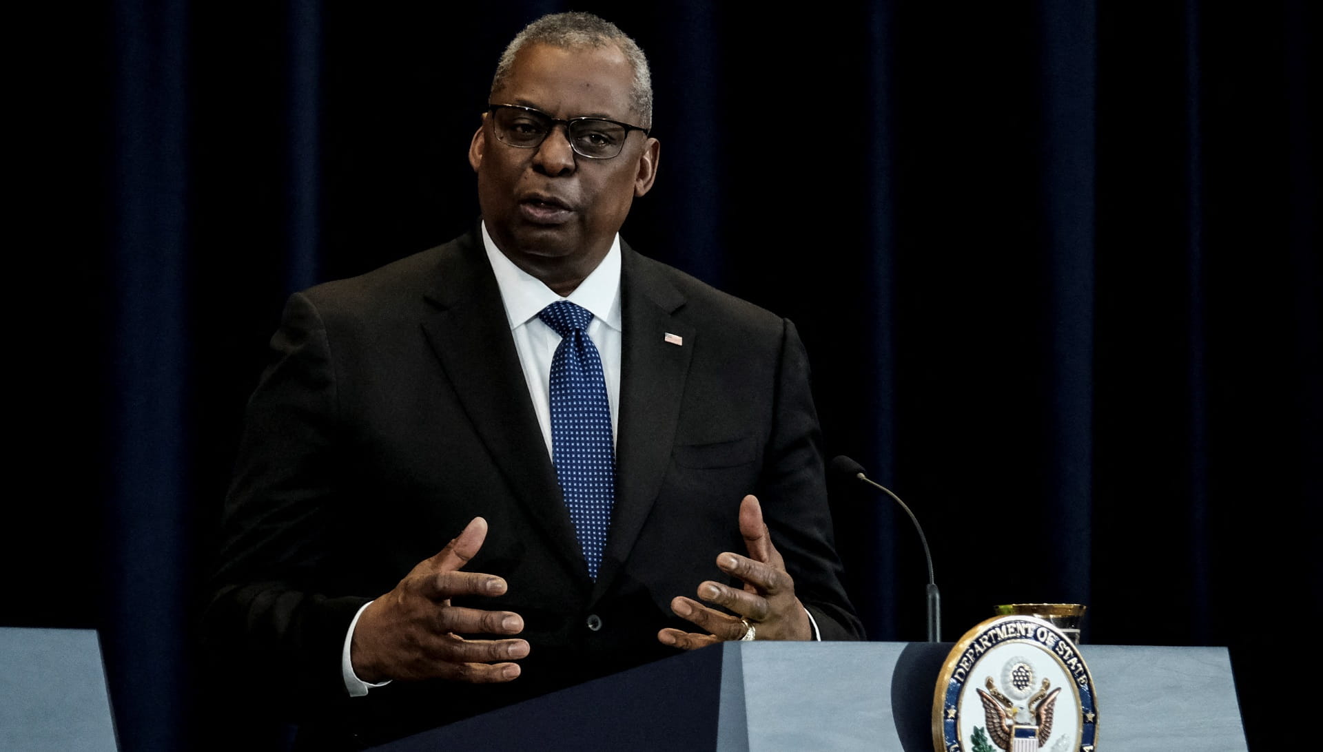 صورة بعنوان: الغرب يتعهد بتزويد أوكرانيا بأسلحة ثقيلة 