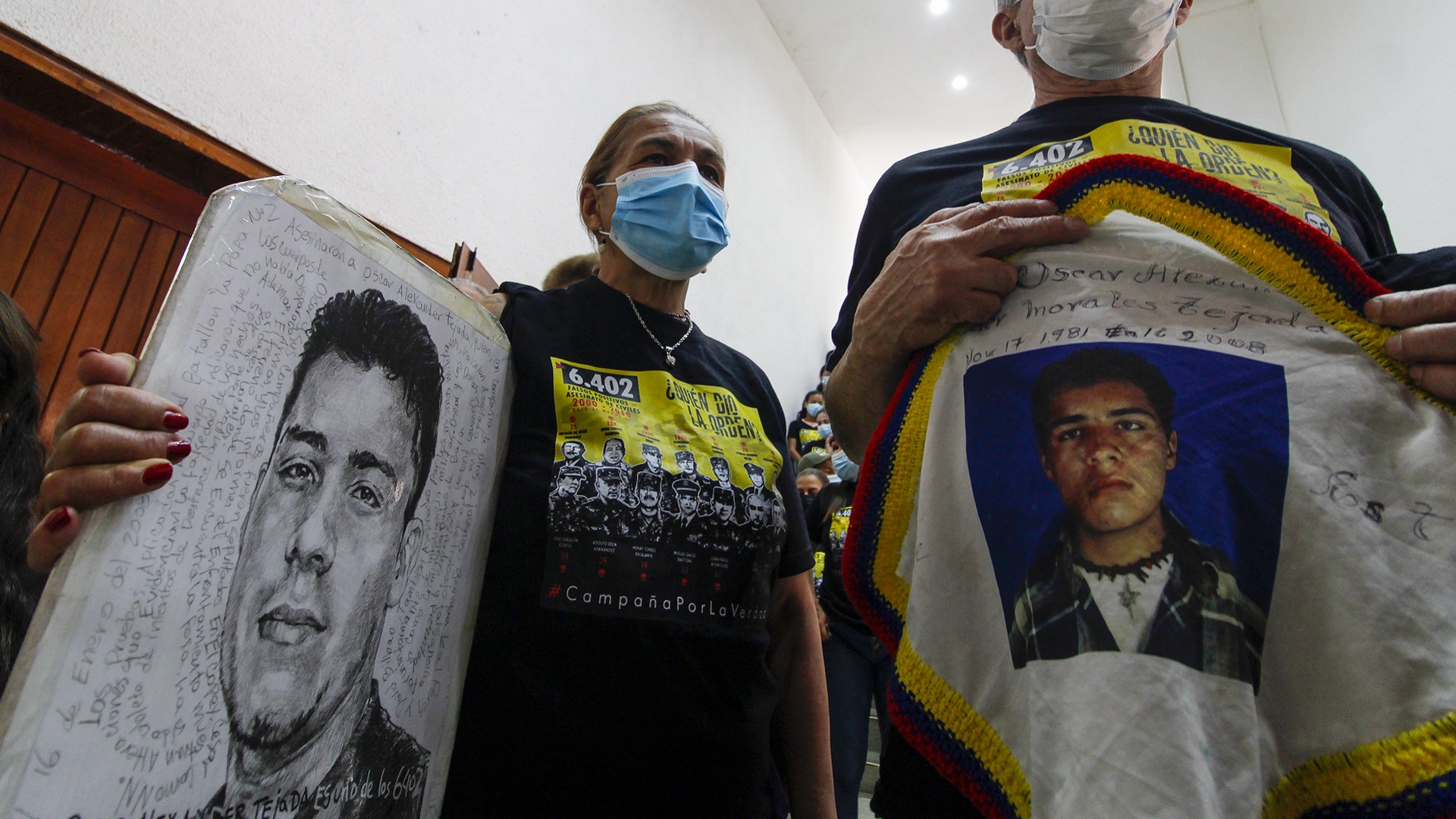 Image for the title: Retired Colombian soldiers admit to murder of 120 civilians 