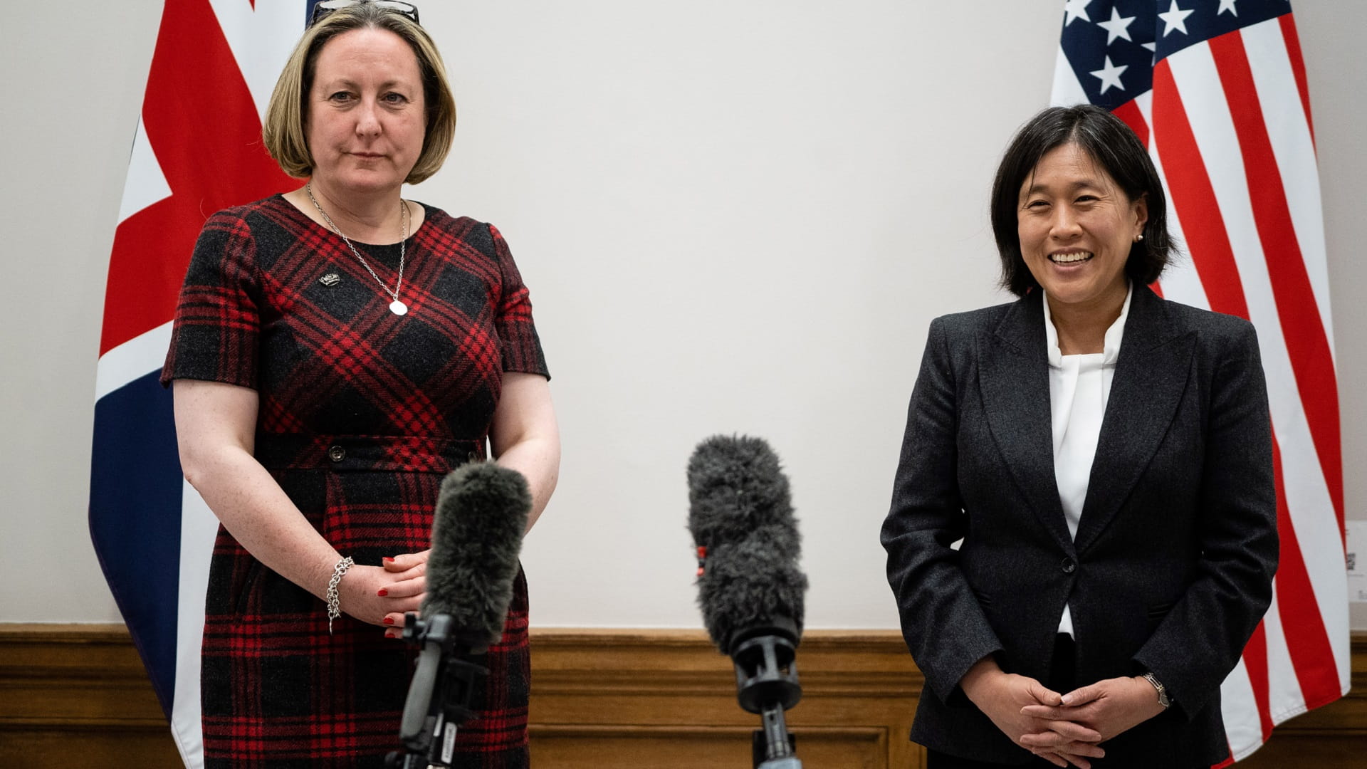 Image for the title: No US-UK trade deal, talks to go on 