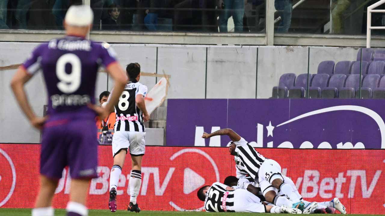 صورة بعنوان: أودينيزي يقسو على فيورنتينا في الدوري الإيطالي لكرة القدم  