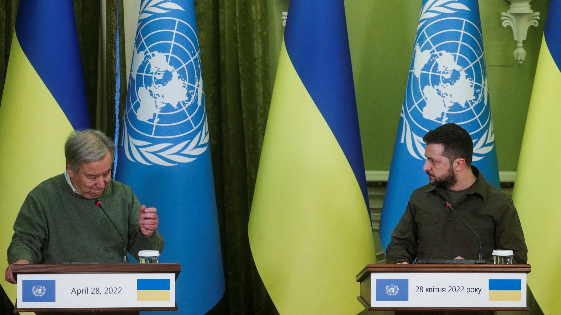 صورة بعنوان: الأمم المتحدة تسعى جاهدة لتسهيل الإجلاء بمصنع آزوفستال بأوكرانيا 