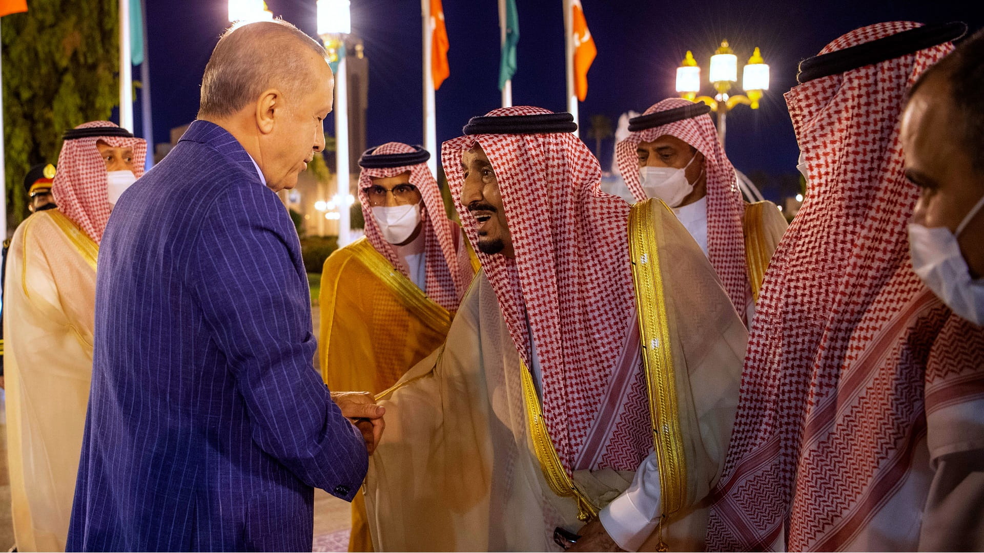 Image for the title: Turkey president reiterates support for Saudi, Gulf security 