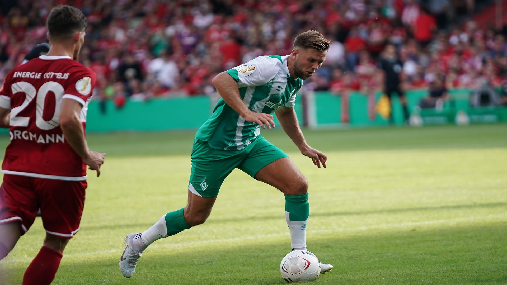 صورة بعنوان: فيردربريمن يتأهل إلى الدور الثاني في كأس ألمانيا لكرة القدم 