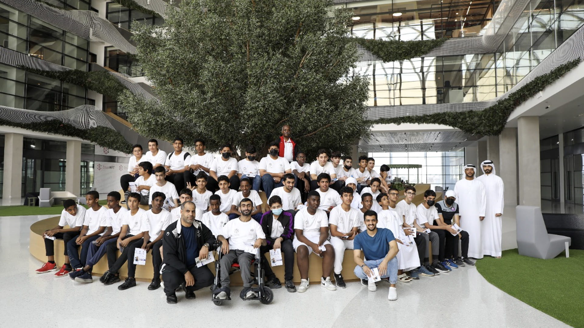 صورة بعنوان: رواد المركز الصيفي لنادي الذيد يزورون مجمع الشارقة للابتكار 