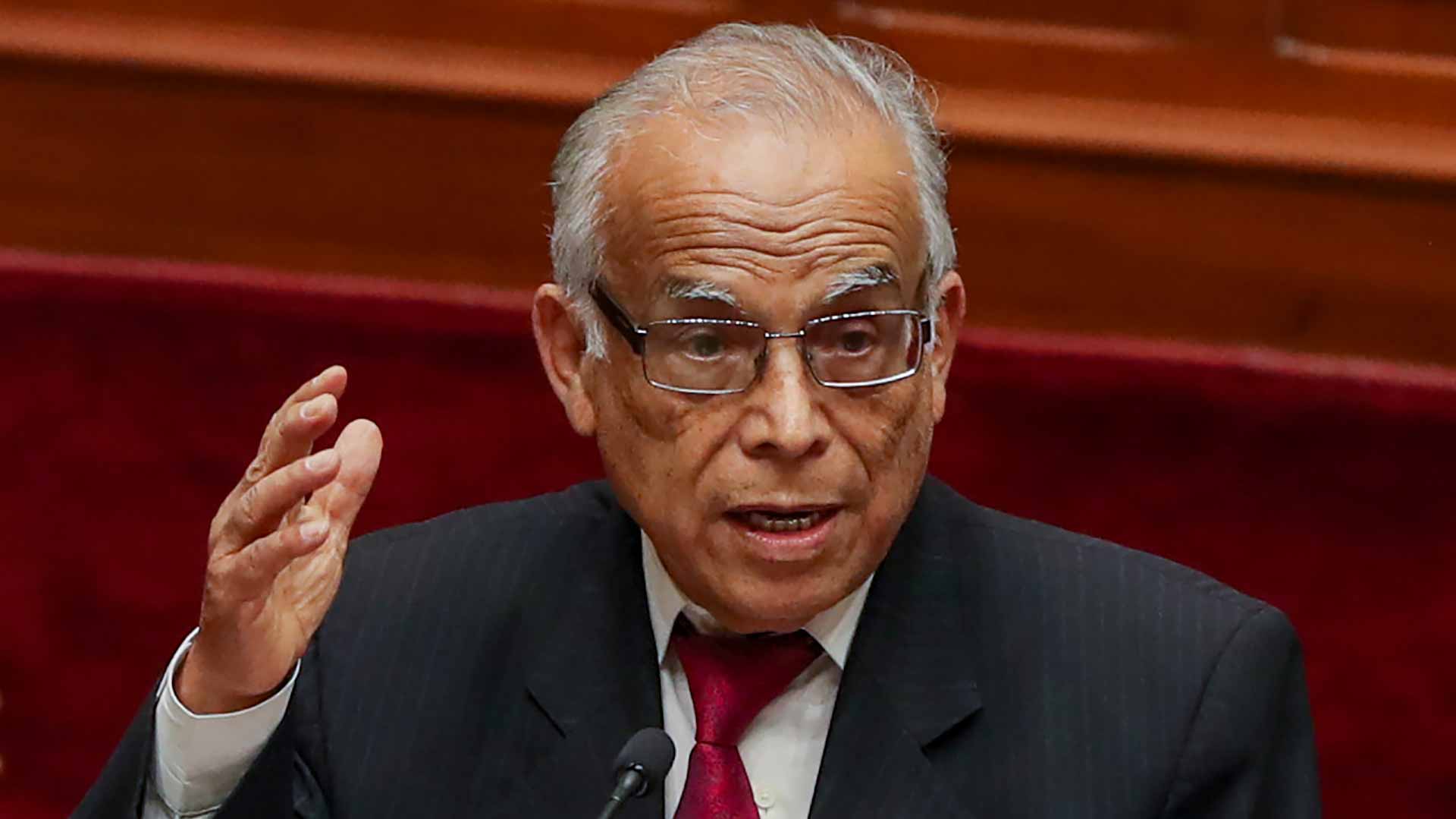 Image for the title: Fourth Peruvian PM resigns in one year 