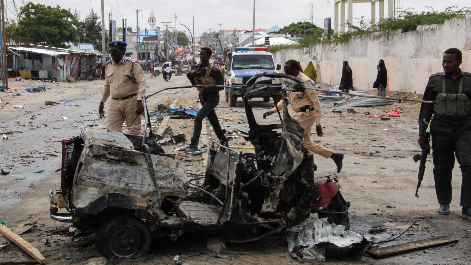 صورة بعنوان: مقتل شخص وإصابة آخرين جراء انفجار في مدينة جوهر الصومالية 