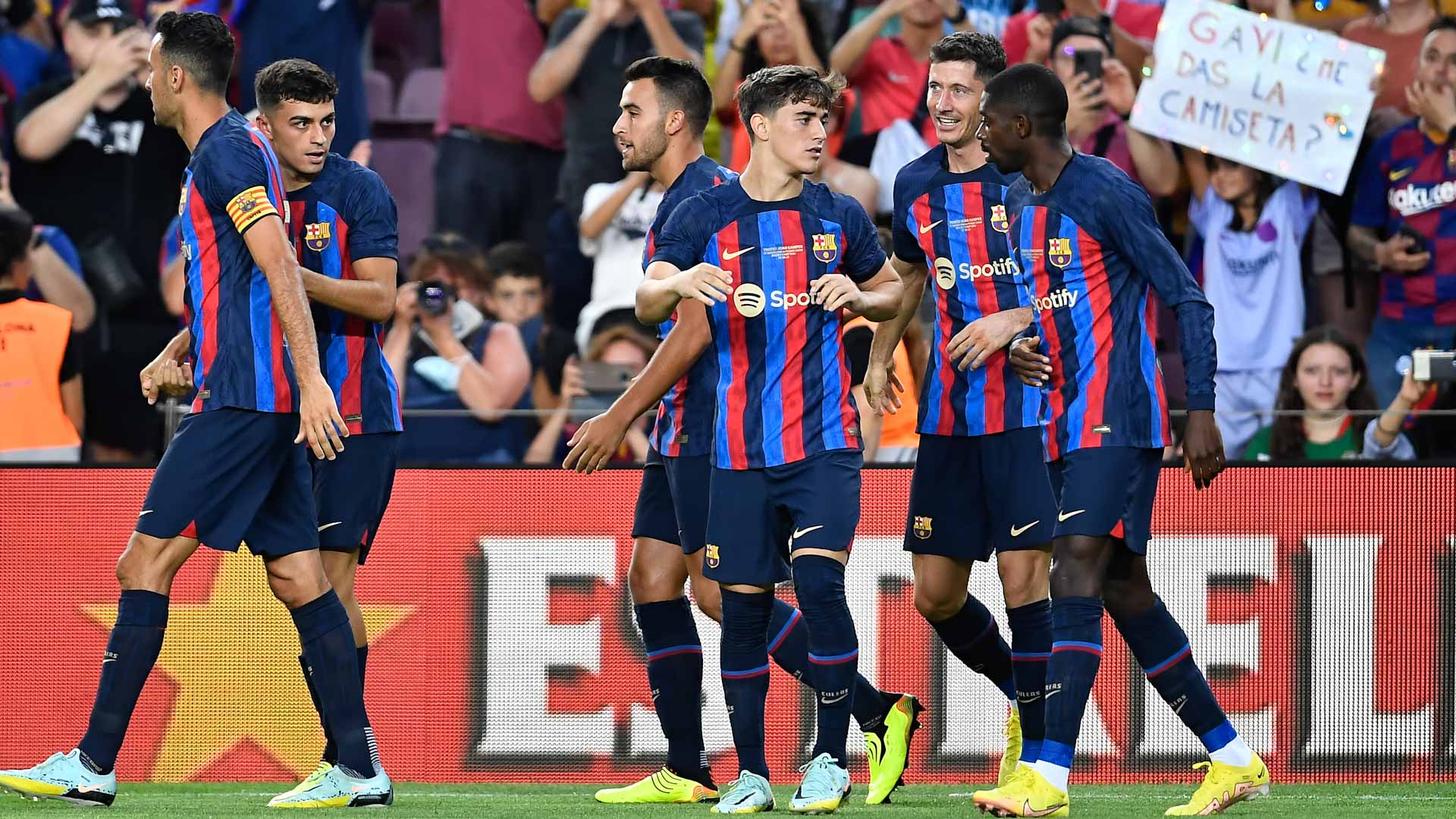 صورة بعنوان: برشلونة الإسباني يتوج بلقب كأس جوان غامبر 