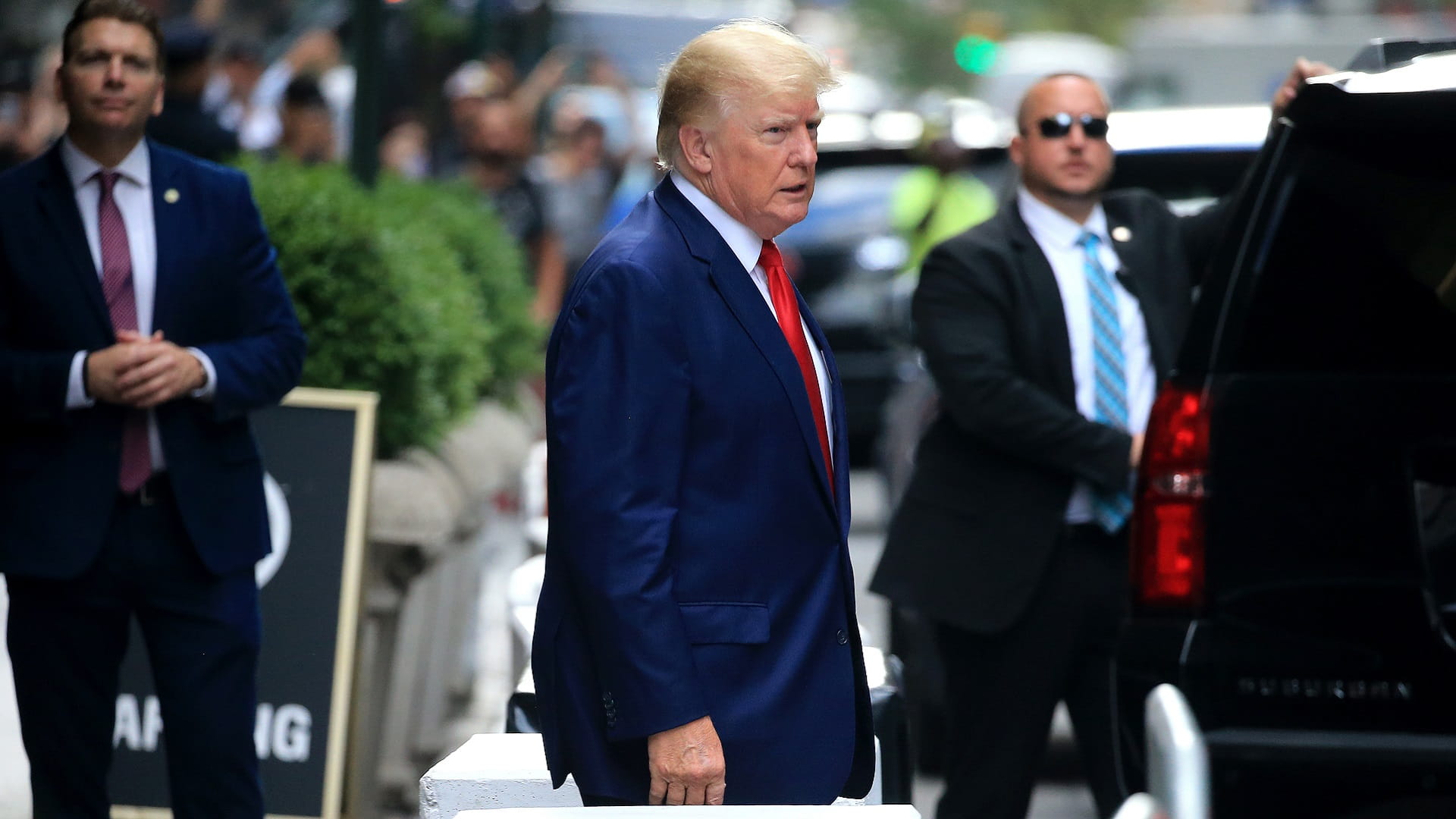 Image for the title: Trump invoked right not to answer questions over 400 times 