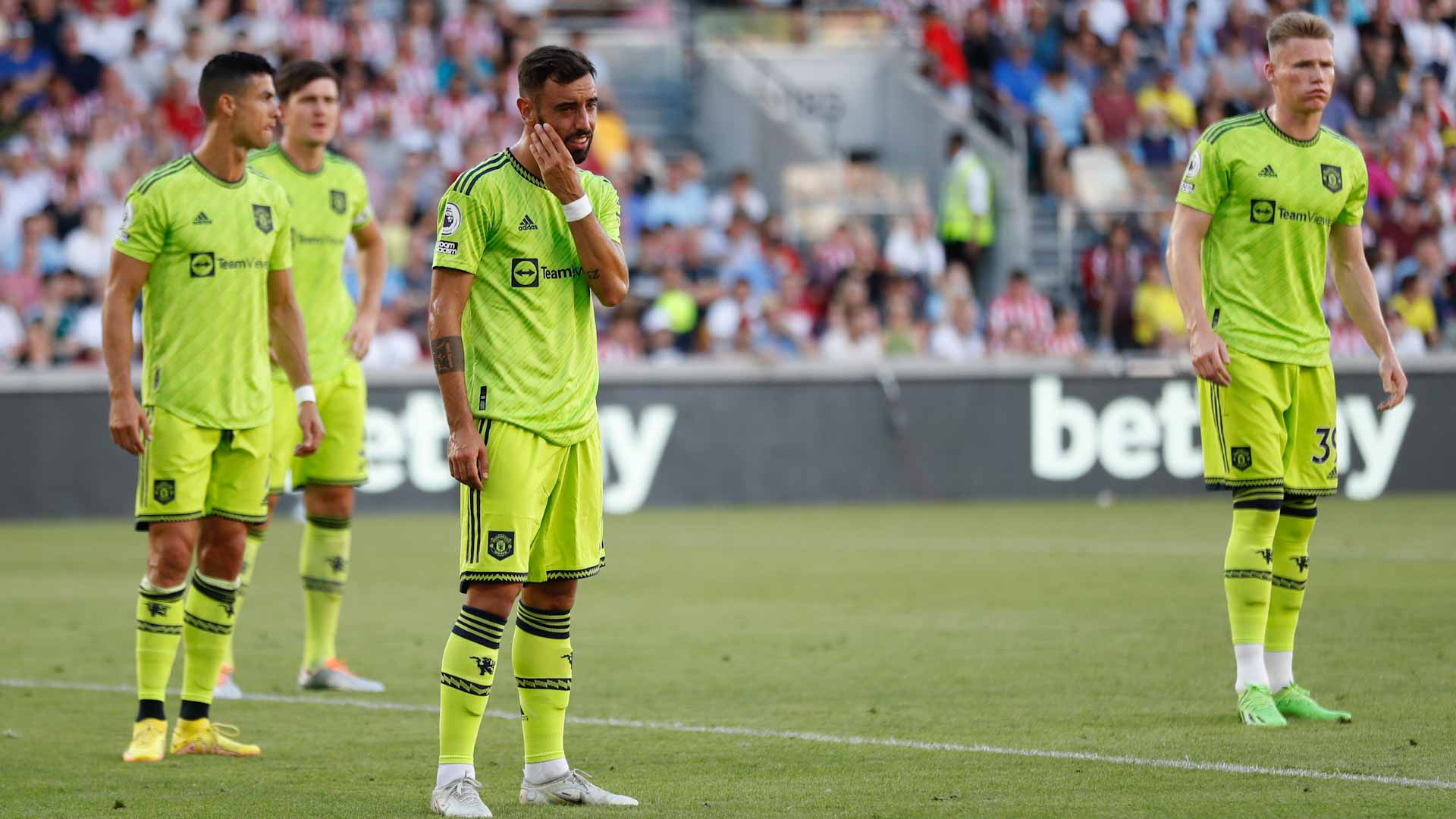 صورة بعنوان: برينتفورد يزيد من أوجاع مانشستر يونايتد ويهزمه في الدوري الإنجليزي 