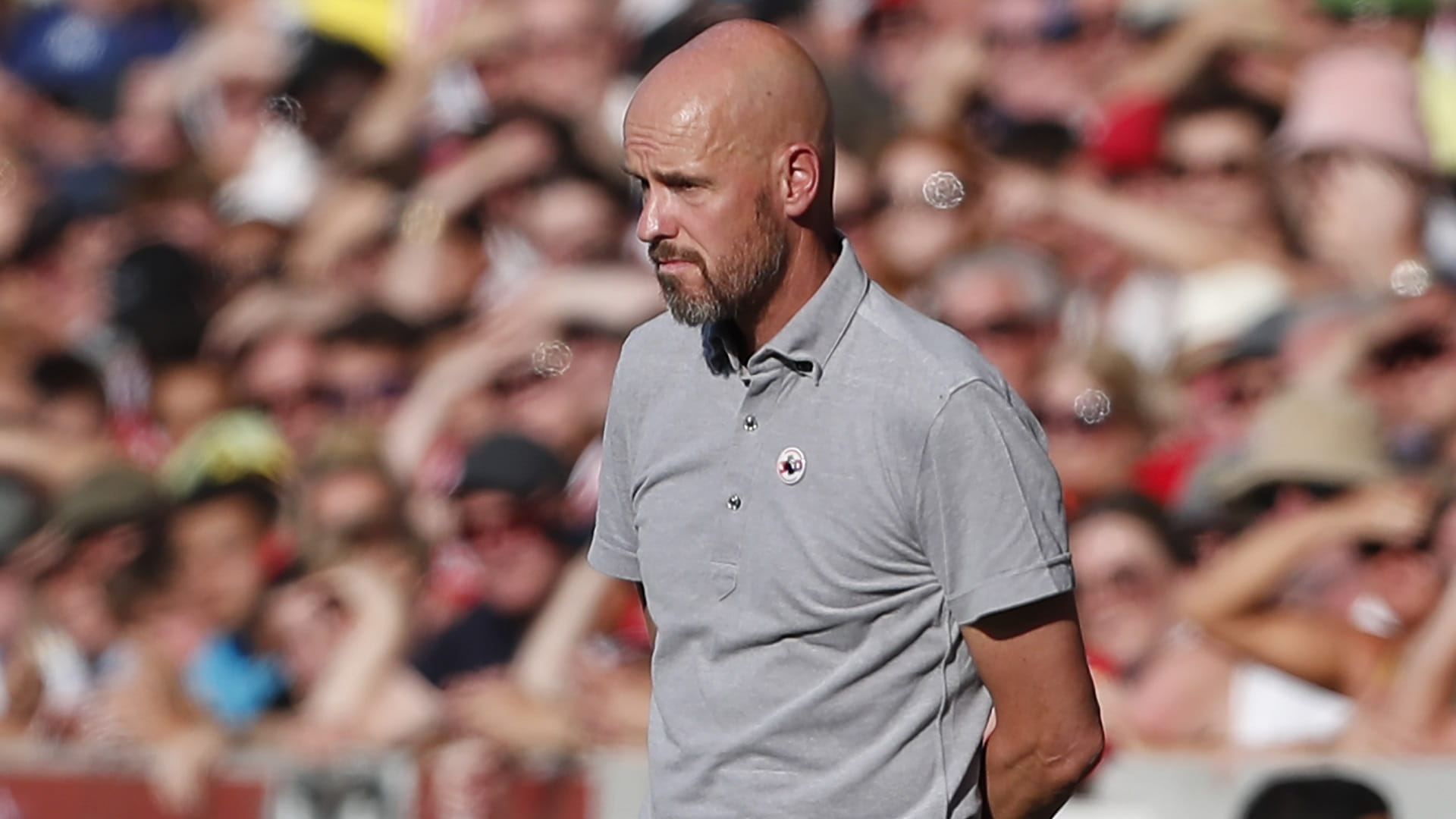 صورة بعنوان: تين هاج: لاعبو مانشستر يونايتد ألقوا بخطتي في سلة المهملات 