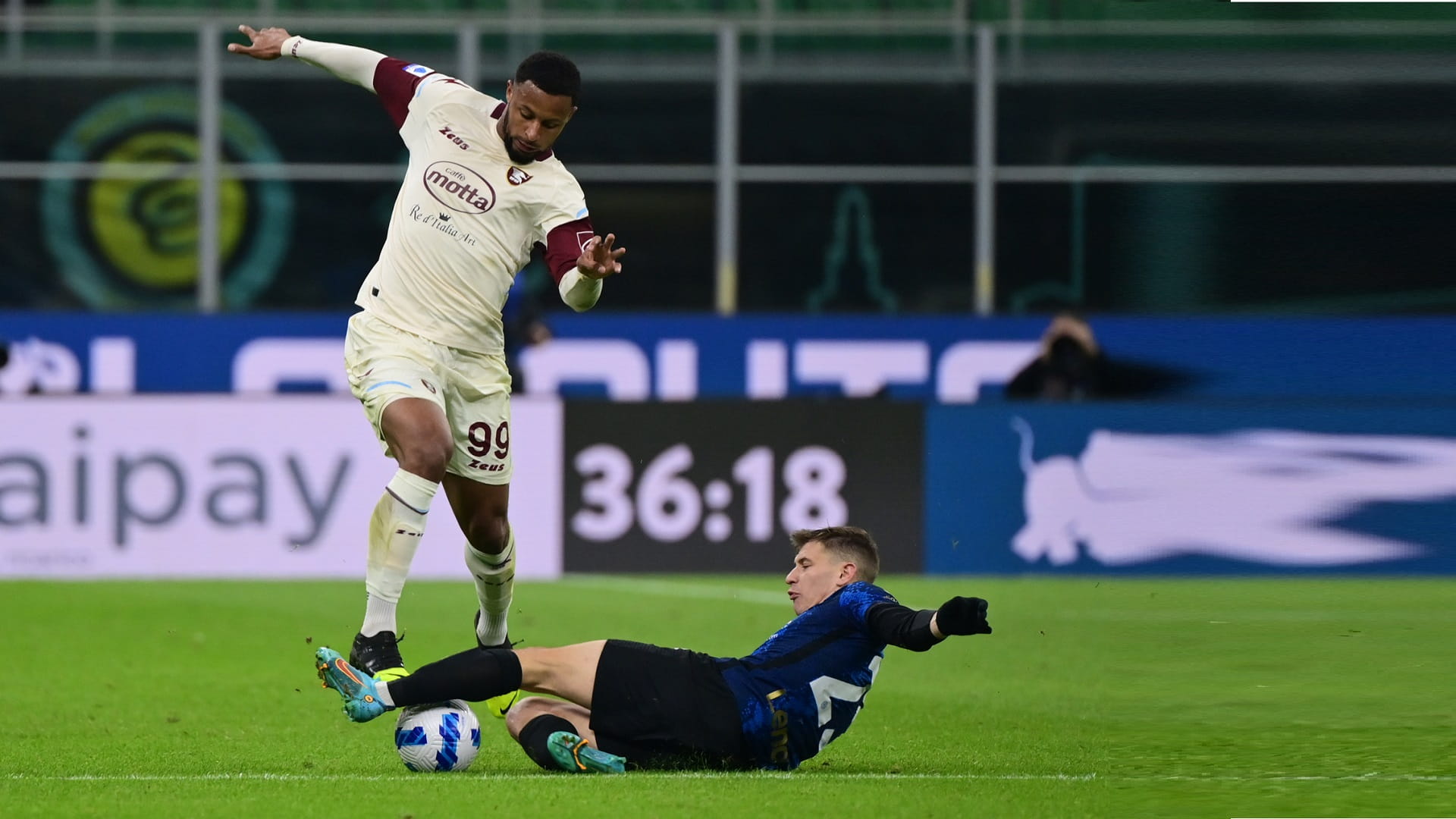 صورة بعنوان: نادي بوخوم يتعاقد مع المهاجم الفرنسي موسيت 