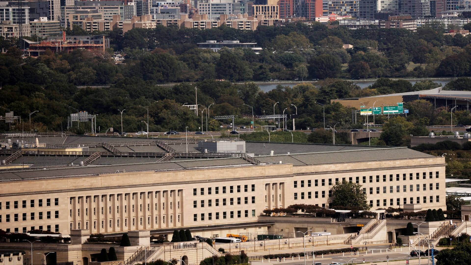 صورة بعنوان: أميركا وكوريا الجنوبية واليابان تجري تدريبات دفاعية صاروخية 
