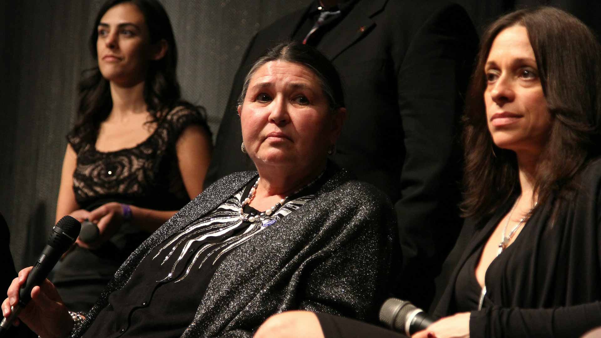 صورة بعنوان: بعد 50 عاماً.. أكاديمية السينما تعتذر لـ "لتل فذر" عن الأوسكار 