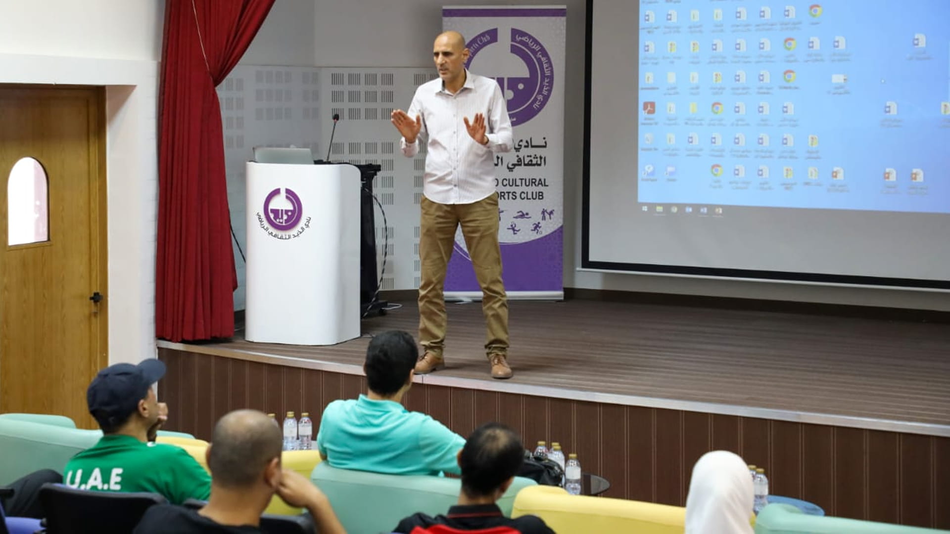 صورة بعنوان: مجلس الشارقة الرياضي ينظم ورشة عمل لمدربي الطائرة 