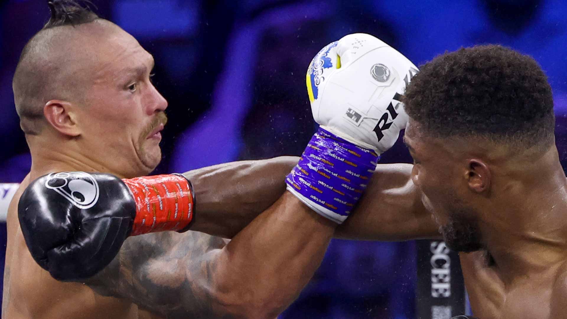 صورة بعنوان: أوسيـك يتغلب على البريطاني جوشوا ويتوج بلقب بطولة العالم للملاكمة 