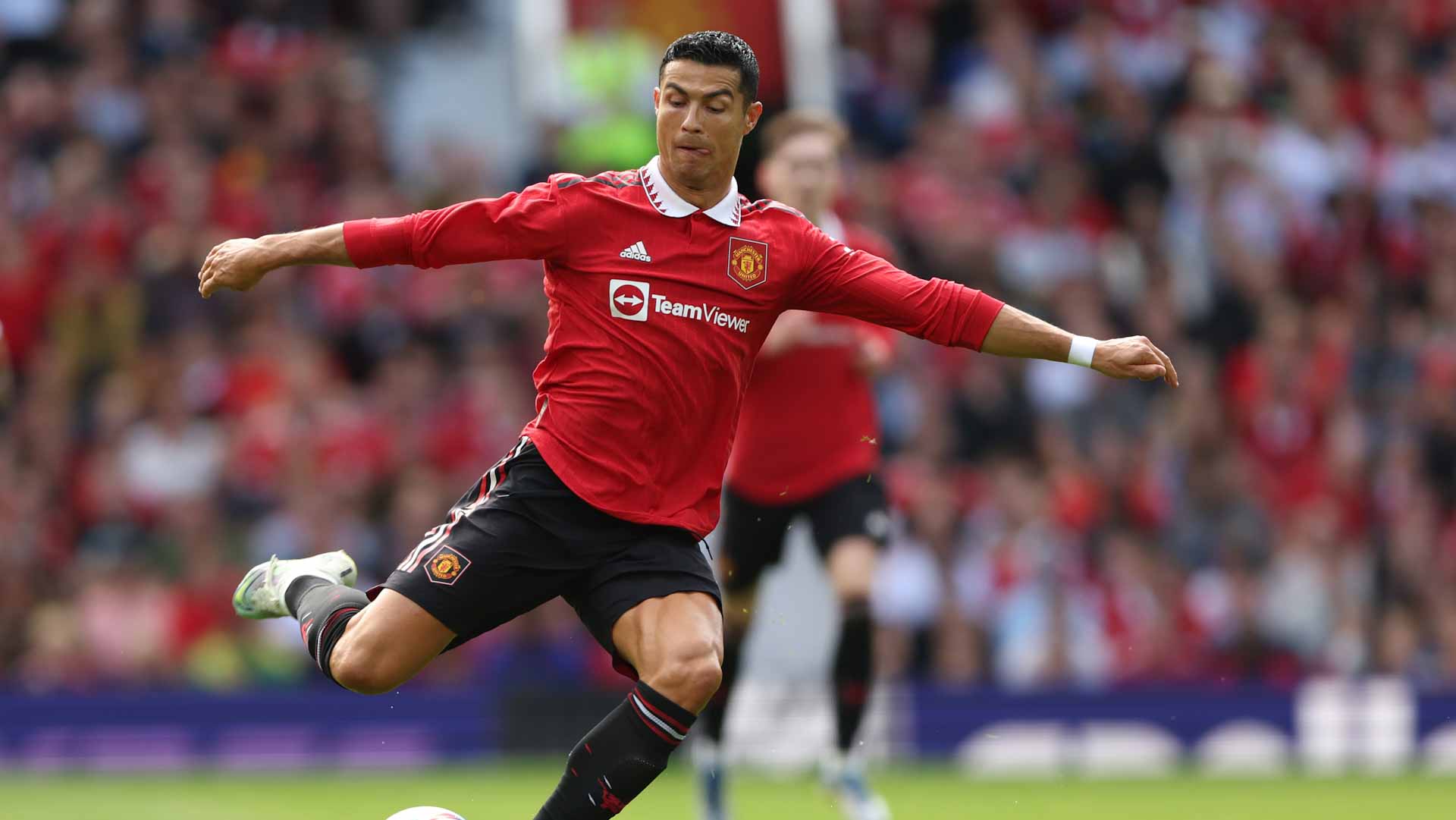 صورة بعنوان: رونالدو ينتقد "الأكاذيب" بشأن مستقبله في نادي مانشستر يونايتد 