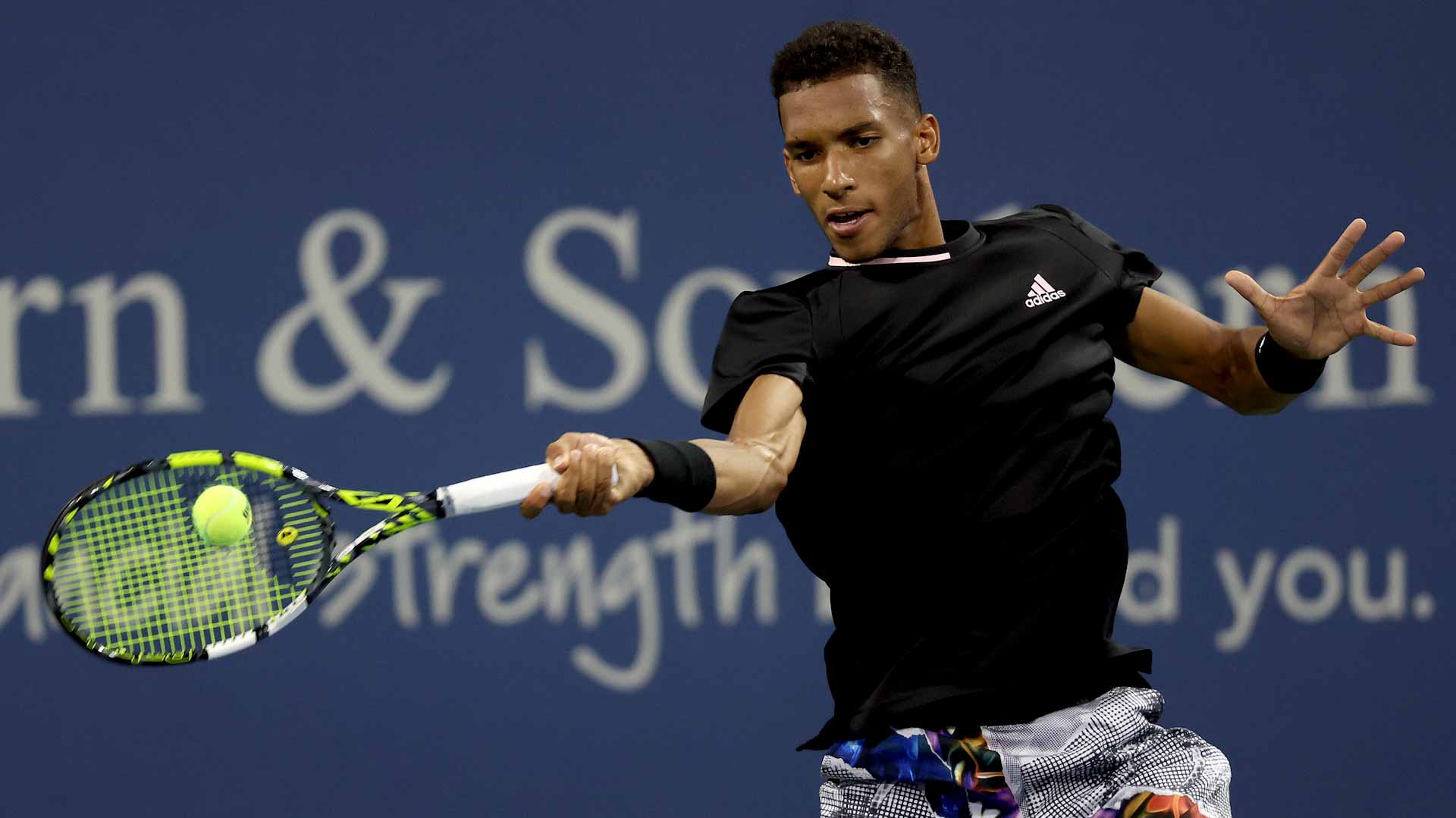 صورة بعنوان: الكندي فيليكس أوجه-أليازيمي يتأهل لدور الثمانية ببطولة سينسيناتي 