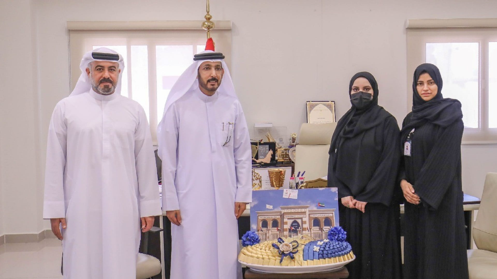 صورة بعنوان: بيت أصدقاء المرضى الخيري يكرم مجلس ضاحية الخالدية 