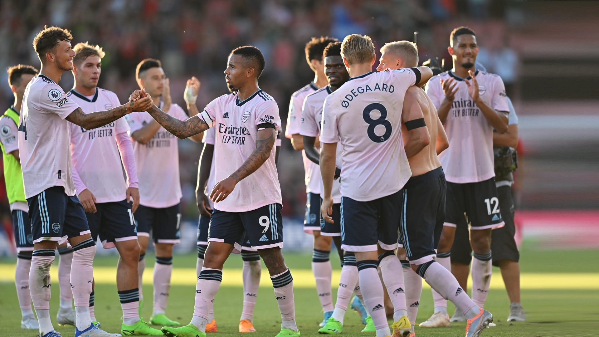 صورة بعنوان: أرسنال يحقق فوزه الثالث على التوالي في الدوري الإنجليزي 