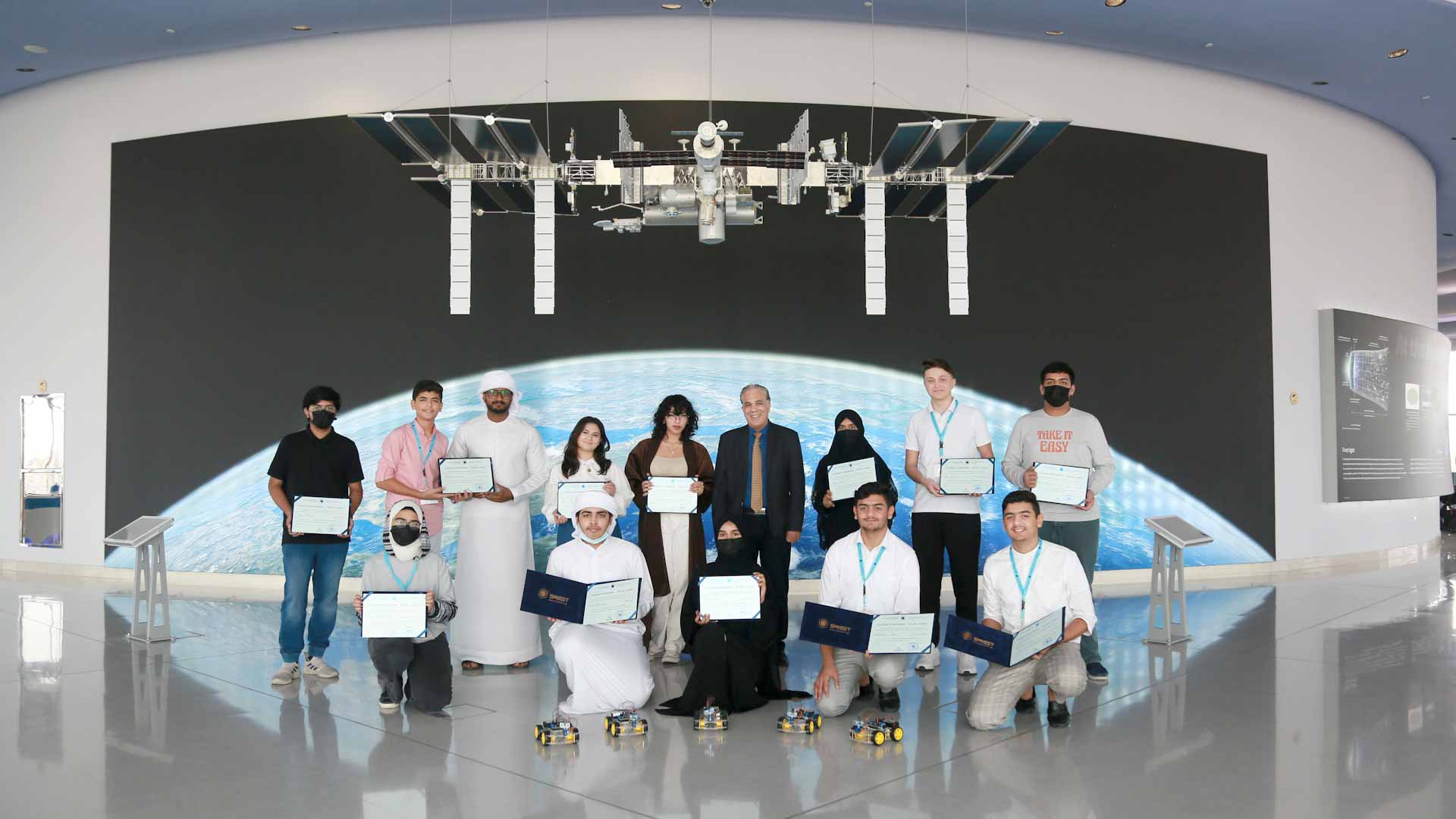 صورة بعنوان: أكاديمية الشارقة لعلوم الفضاء تنظم ورشة "العربة المريخية" 