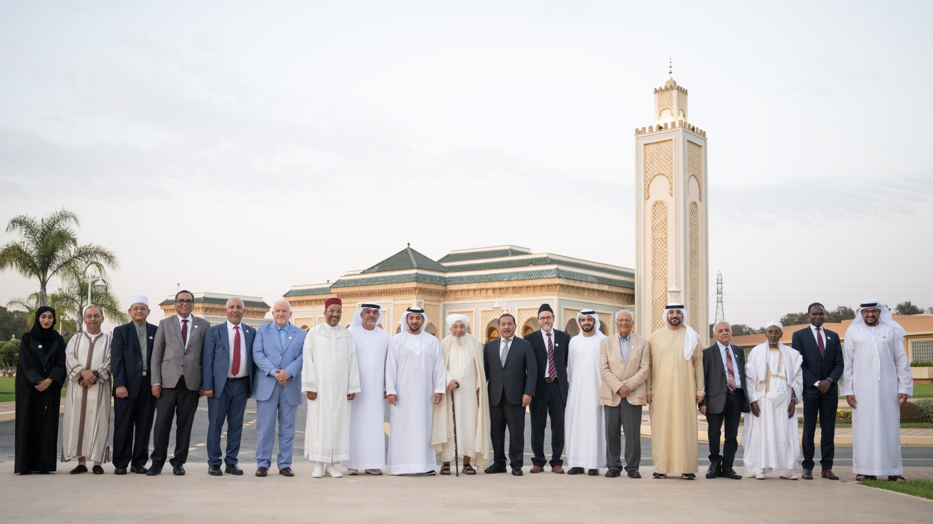Image for the title: Hamdan bin Zayed receives Abu Dhabi Forum for Peace BOT members 