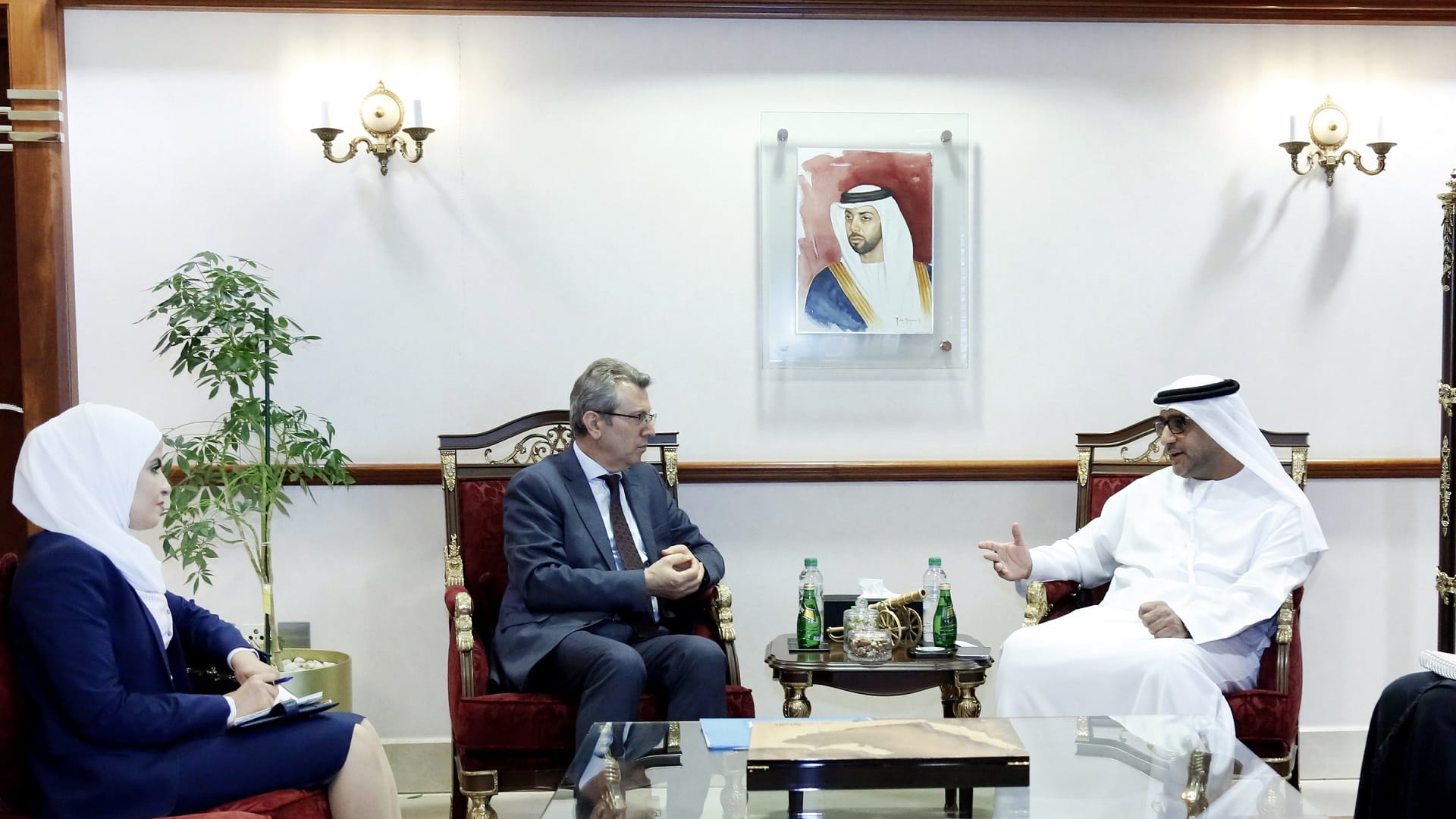 صورة بعنوان: الأرشيف والمكتبة الوطنية يبحث تعزيز التعاون مع المؤسسات السورية 