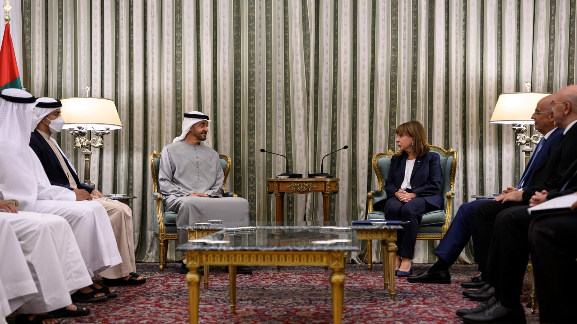 Image for the title: UAE President holds meeting with President of Greece 