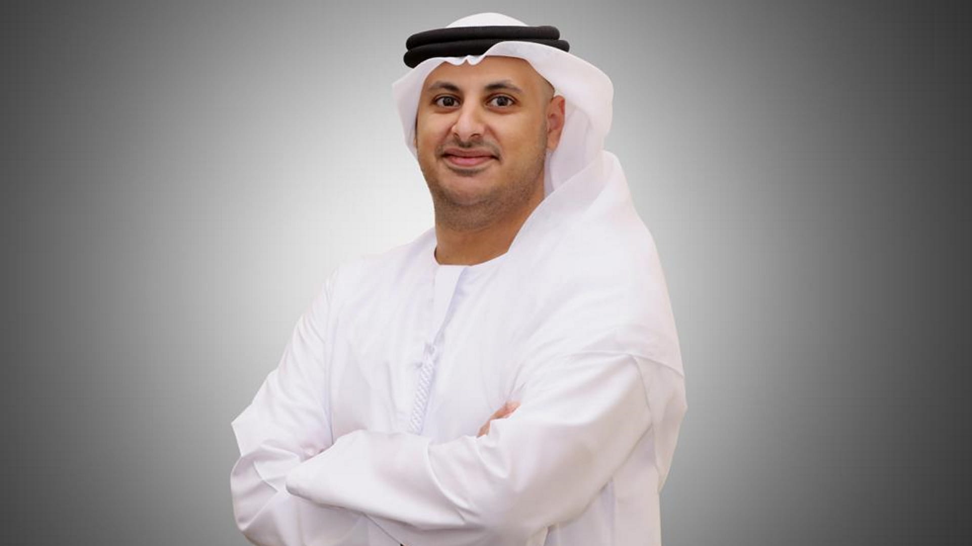 صورة بعنوان: أحمد القصير: المرأة الإماراتية سجلت حضوراً بارزاً بمختلف القطاعات 