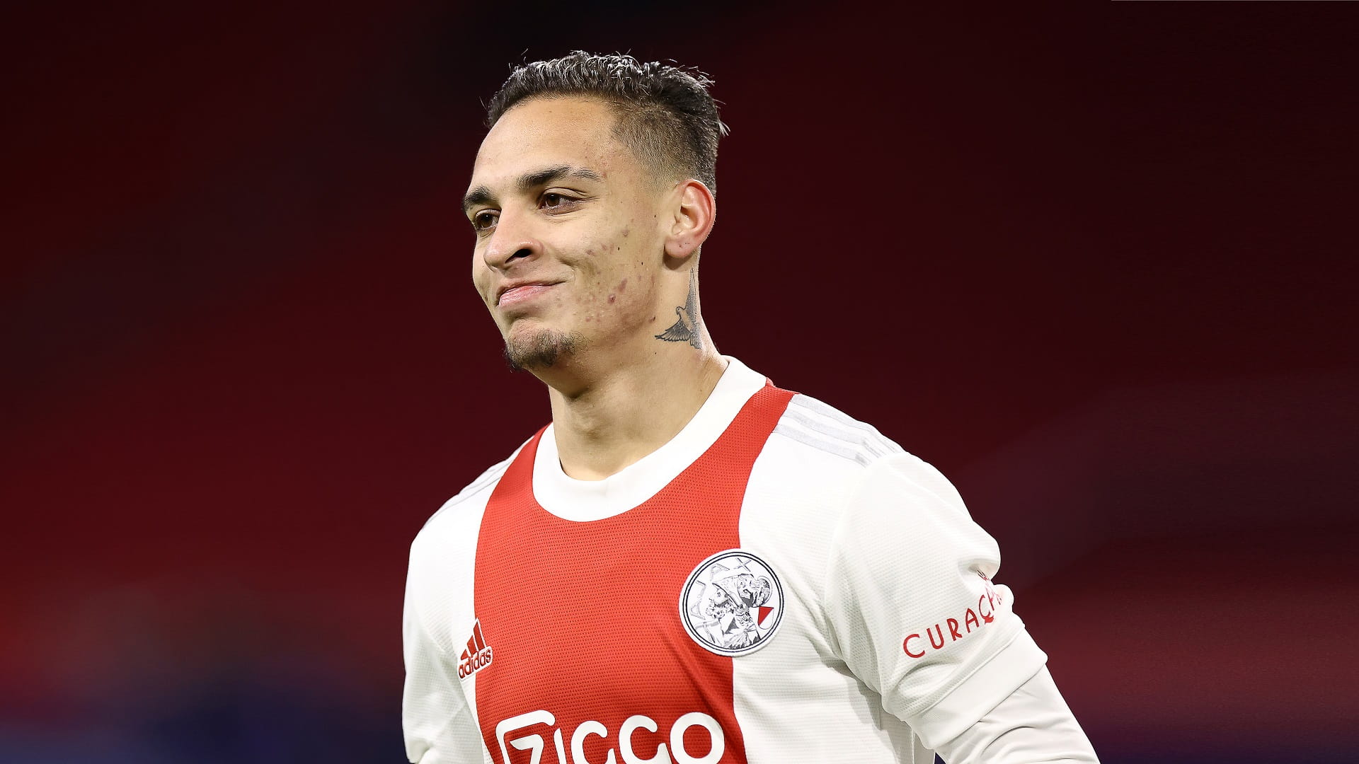 صورة بعنوان: مانشستر يونايتد الإنجليزي يقترب من التعاقد مع النجم أنتوتي 