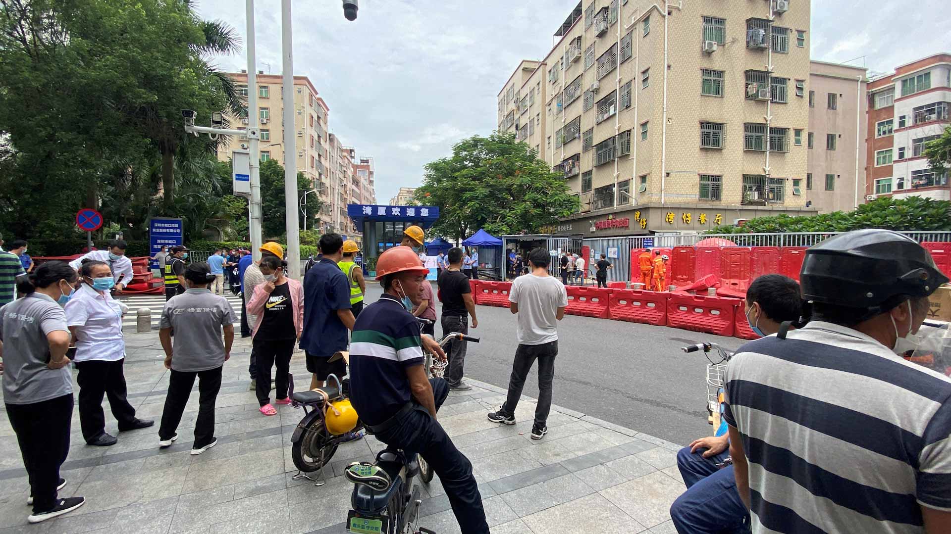 صورة بعنوان: لكبح كورونا...الصين تغلق أكبر سوق للإلكترونيات في العالم 