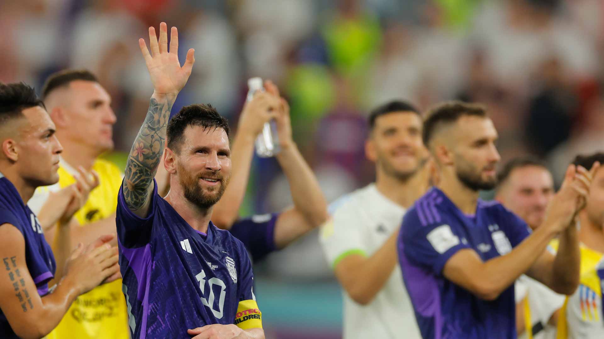 Image for the title: Argentina back on track in World Cup roller coaster 