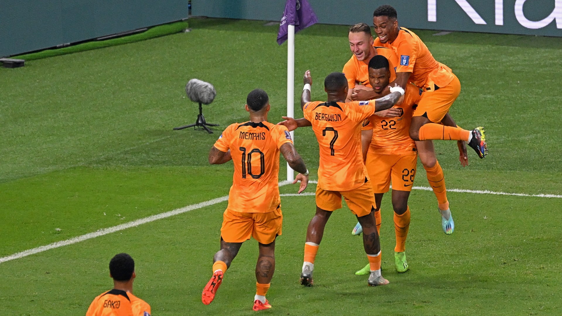 Image for the title: The Netherlands beat the USA 3-1, qualify for World Cup last -8 