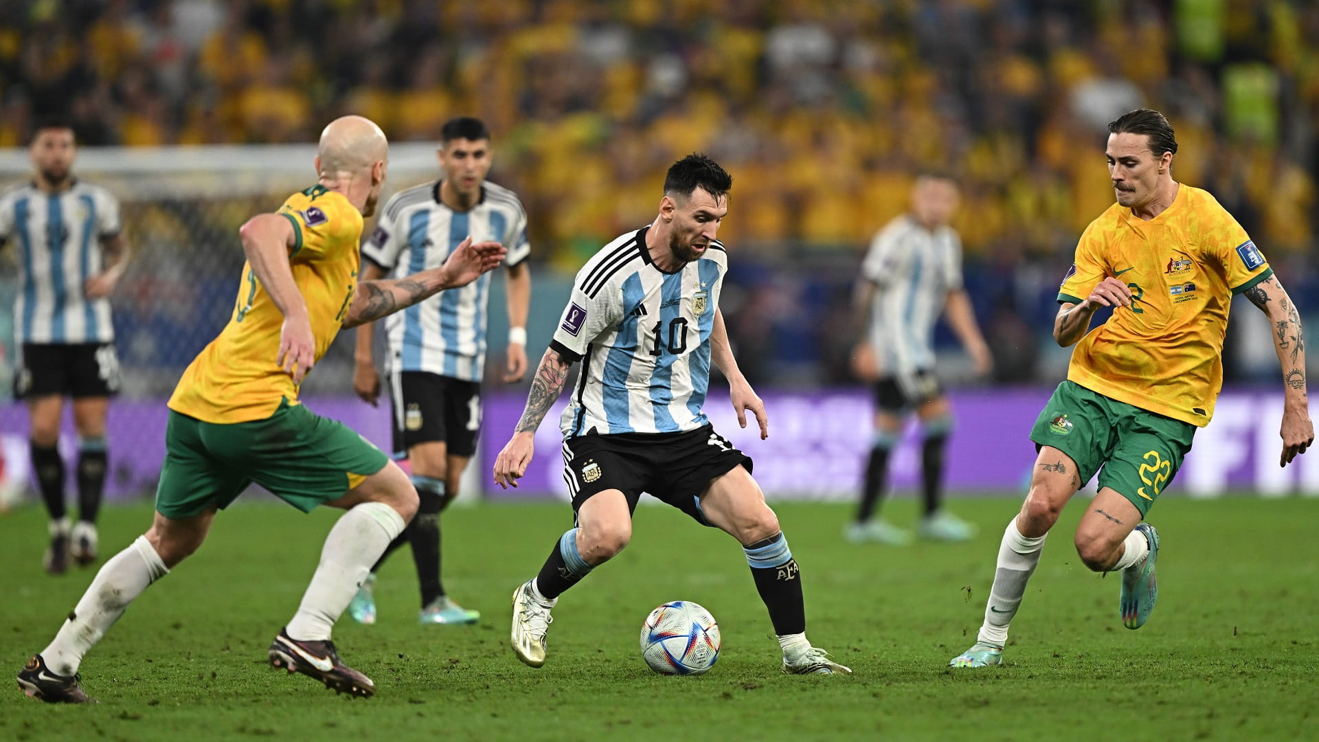 Image for the title: Argentina beat Australia 2-1 to reach World Cup quarter-finals 