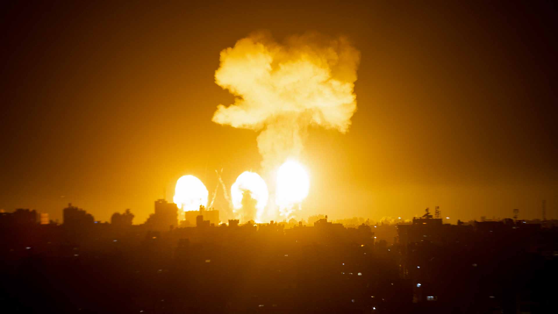 Image for the title: Israel attacks Gaza after rocket fired from enclave 