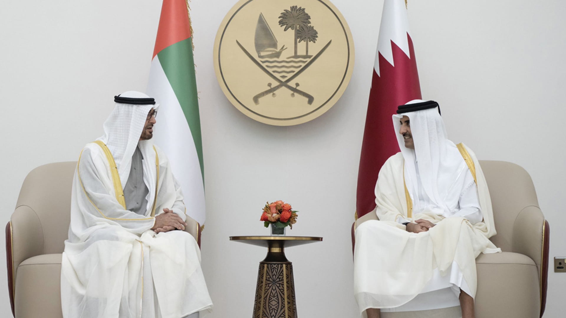 Image for the title: UAE President, Emir of Qatar discuss relations 
