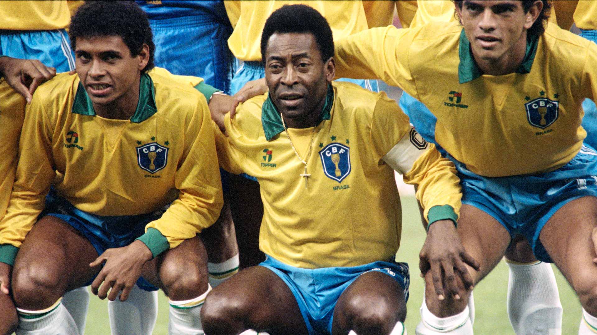 Image for the title: Pele's daughters assure fans of ill football icon 