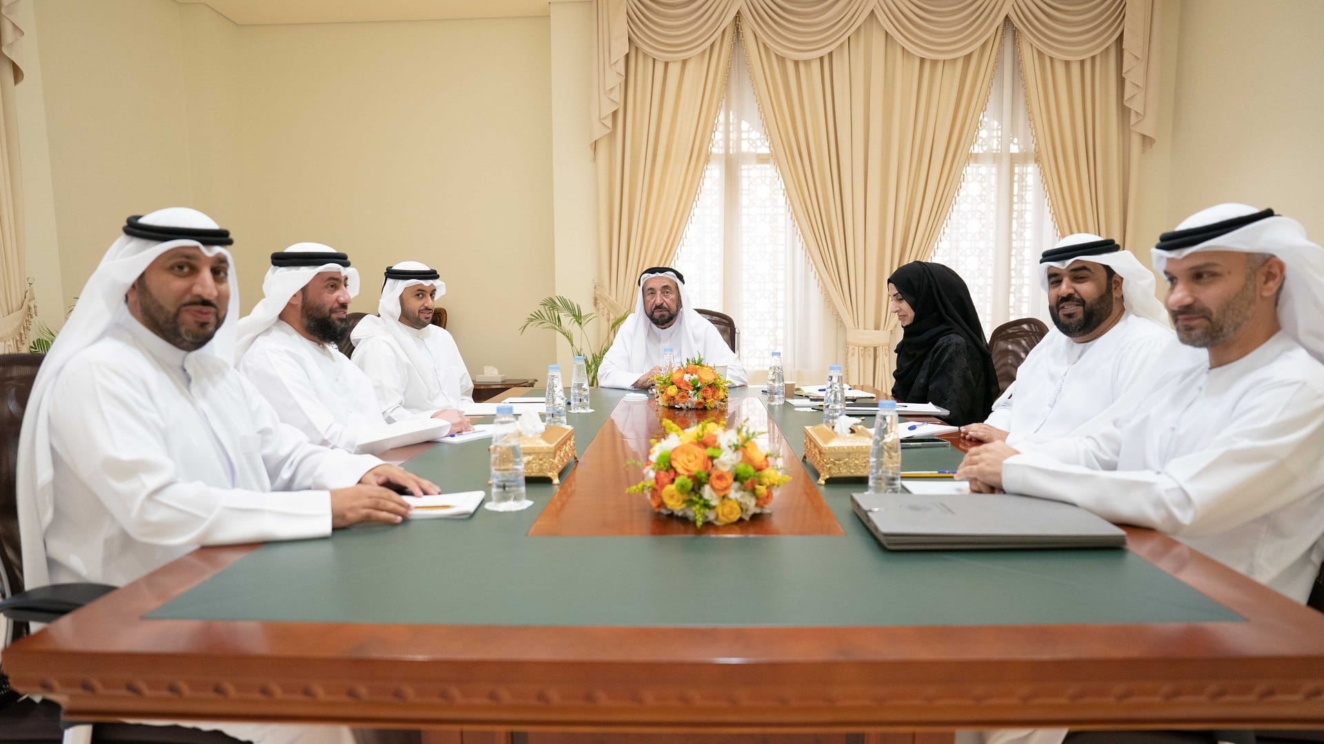 صورة بعنوان: حاكم الشارقة يوجه بالبدء بالمرحلة الثالثة من منظومة التأمين الصحي 