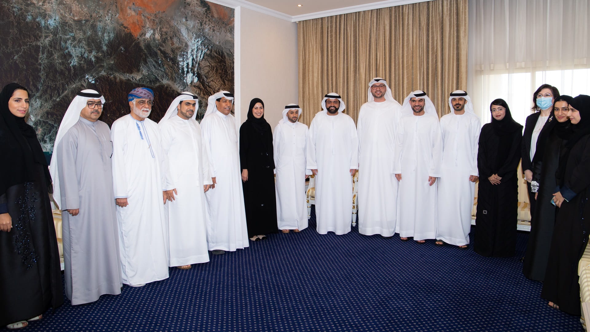 صورة بعنوان: ولي عهد الفجيرة: العمل الإحصائي يحقق الأهداف الاستراتيجية للإمارات 