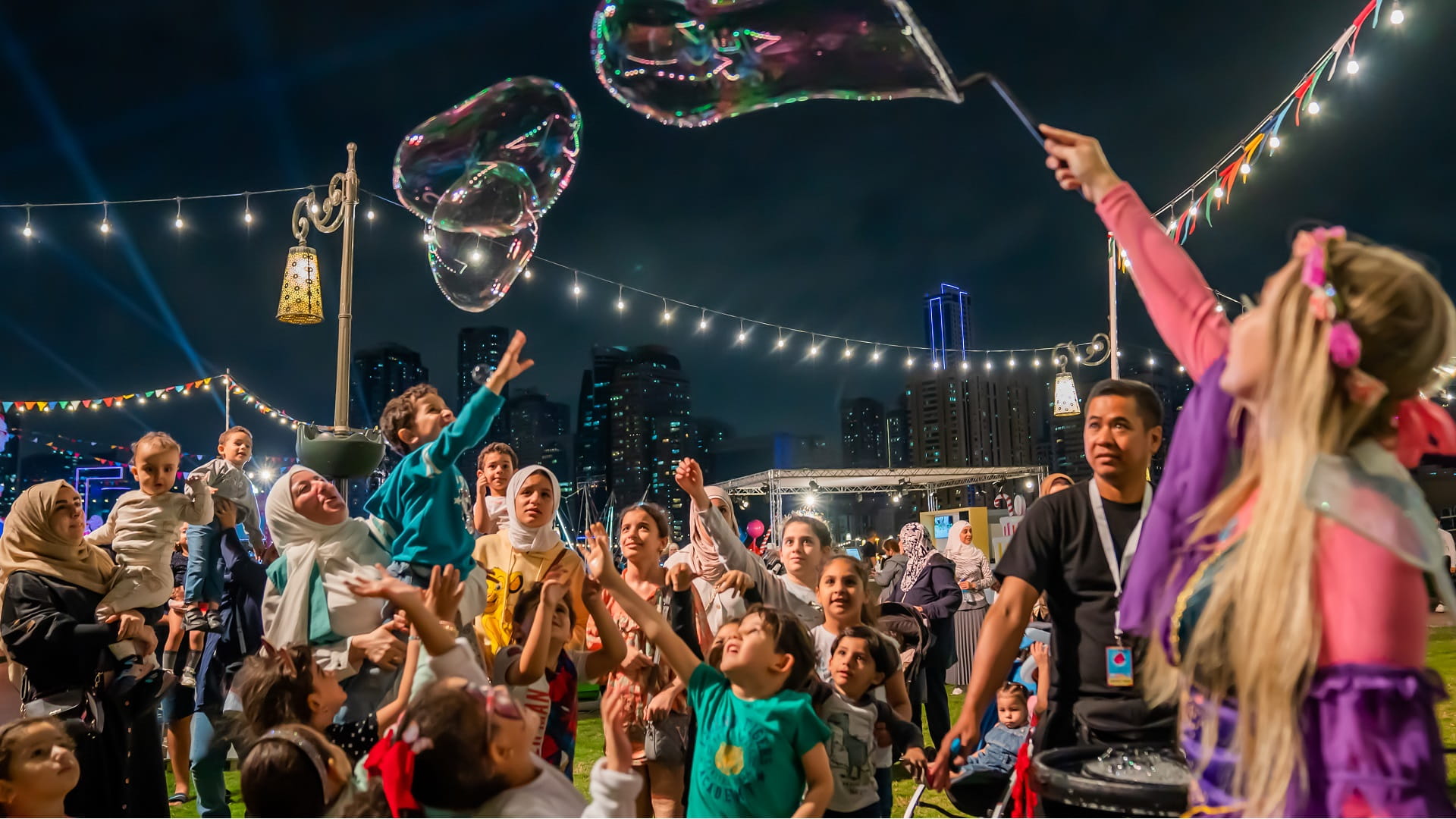 Image for the title: SEF turns Al Majaz Amphitheatre into a carnival of entertainment 