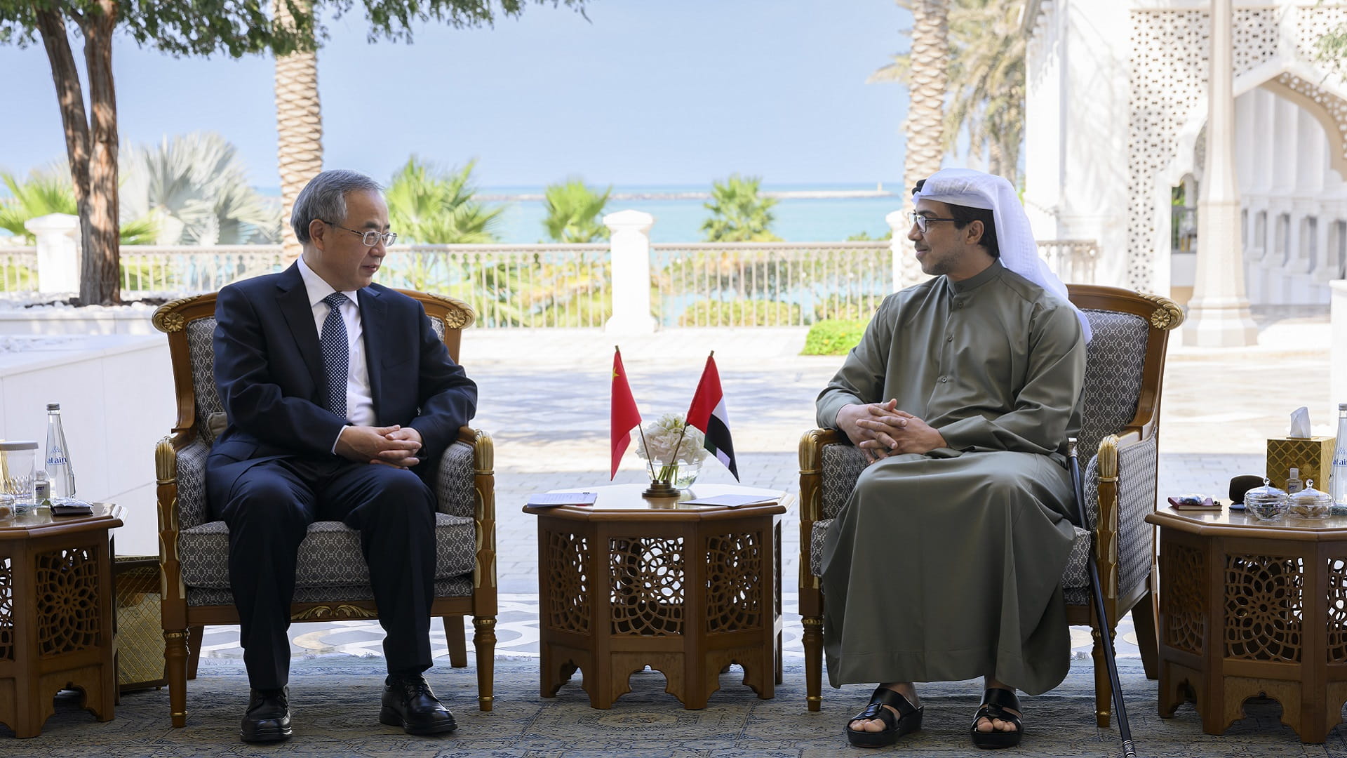 Image for the title: Mansour bin Zayed receives Chinese Vice Premier 