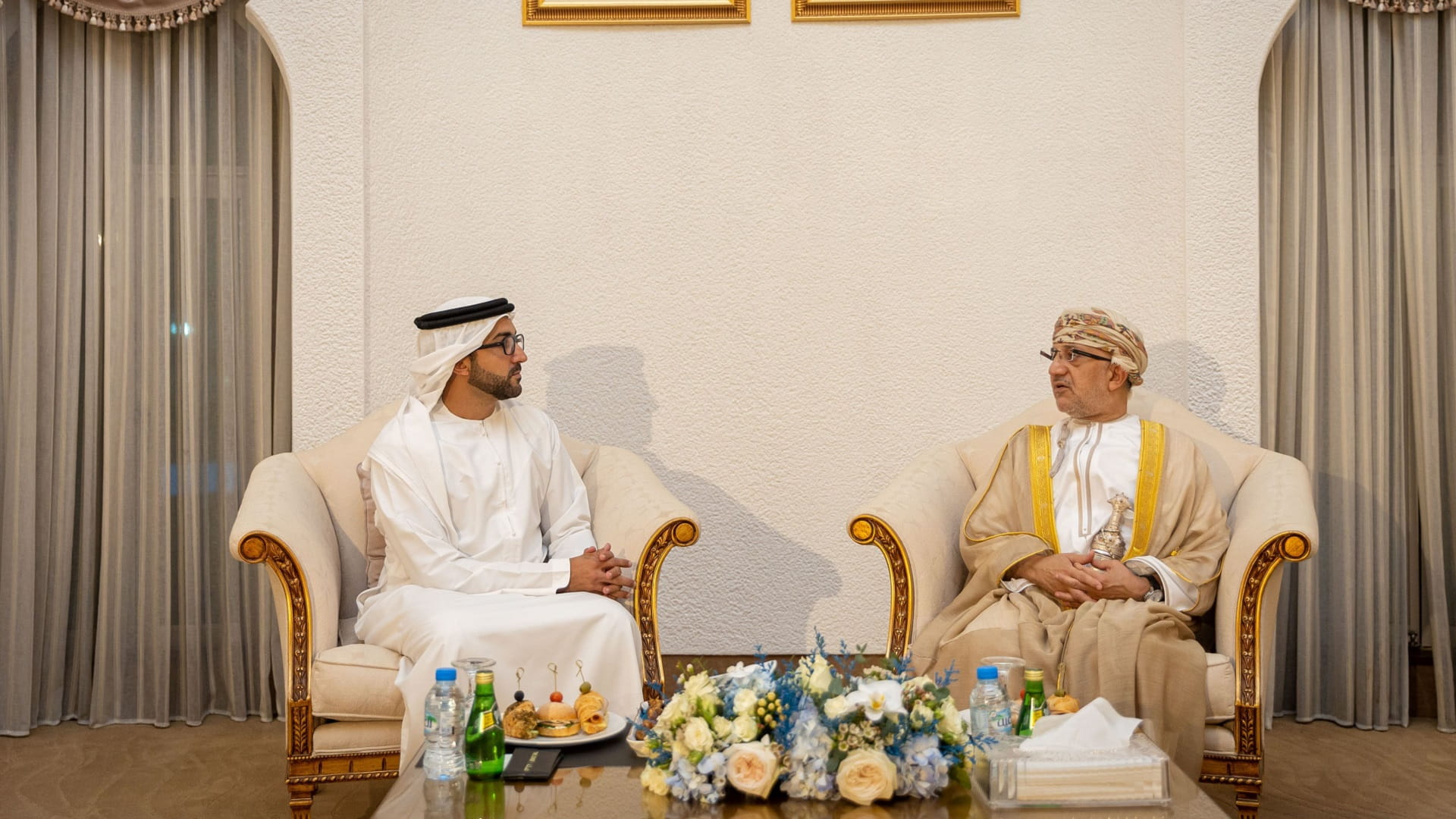 Image for the title: Fahim Al Qasimi receives Omani Heritage and Culture Minister 