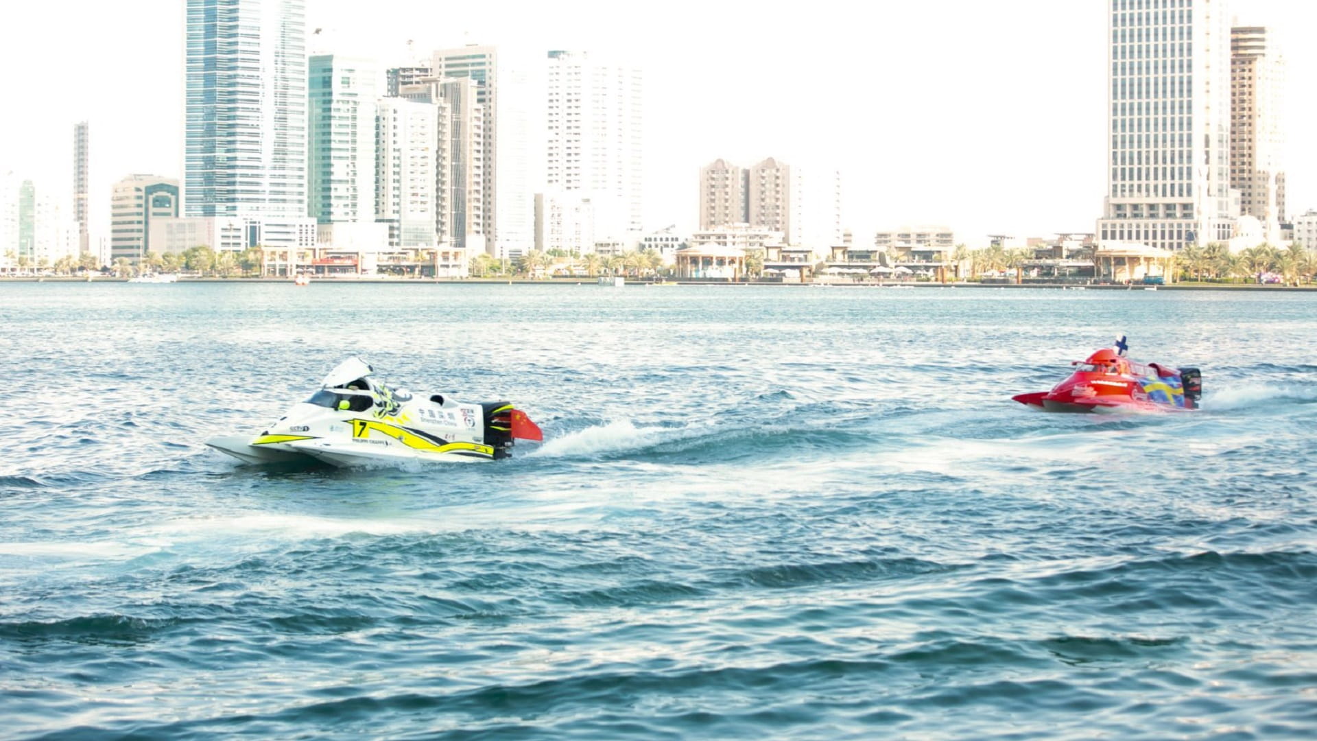 صورة بعنوان: الشارقة تختتم غداً بطولة العالم للزوارق السريعة "الفورمولا1" 